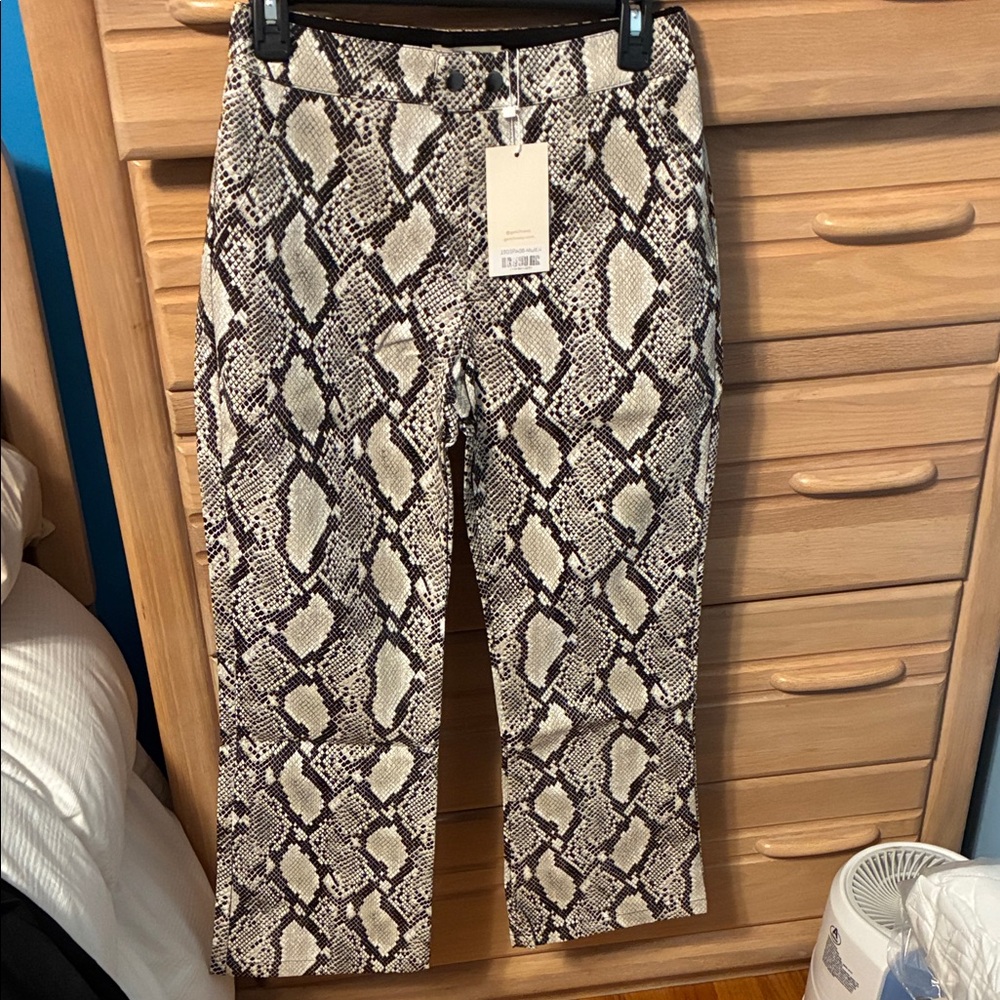 Choosy Women’s Snake Print Pants 4 Baddie